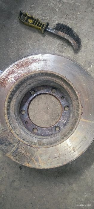 Toyota hilux диски гальмівні