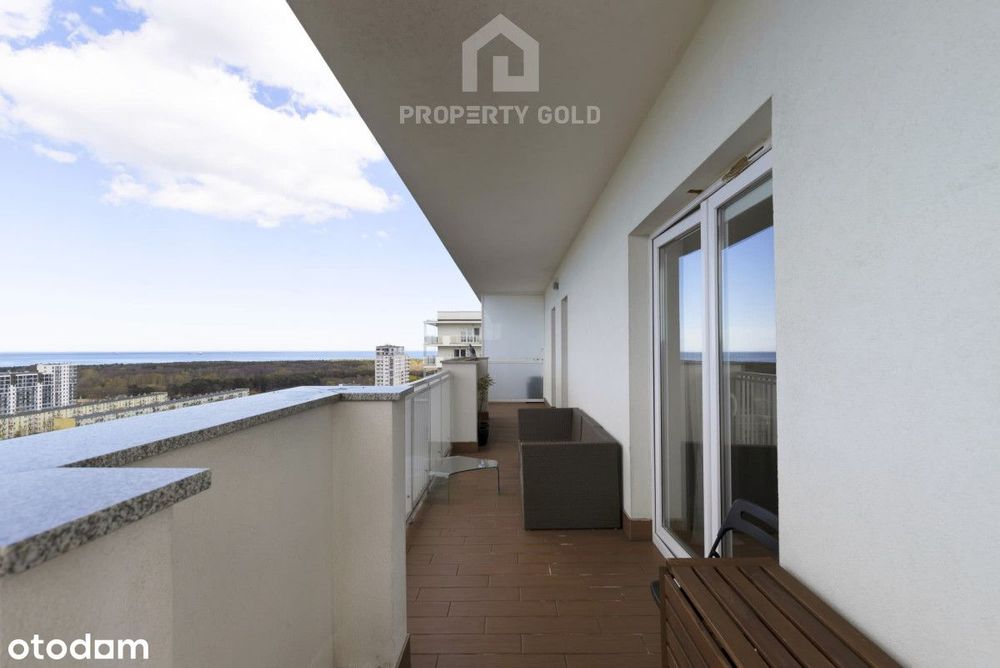 Przestronny apartament z widokiem na zatokę