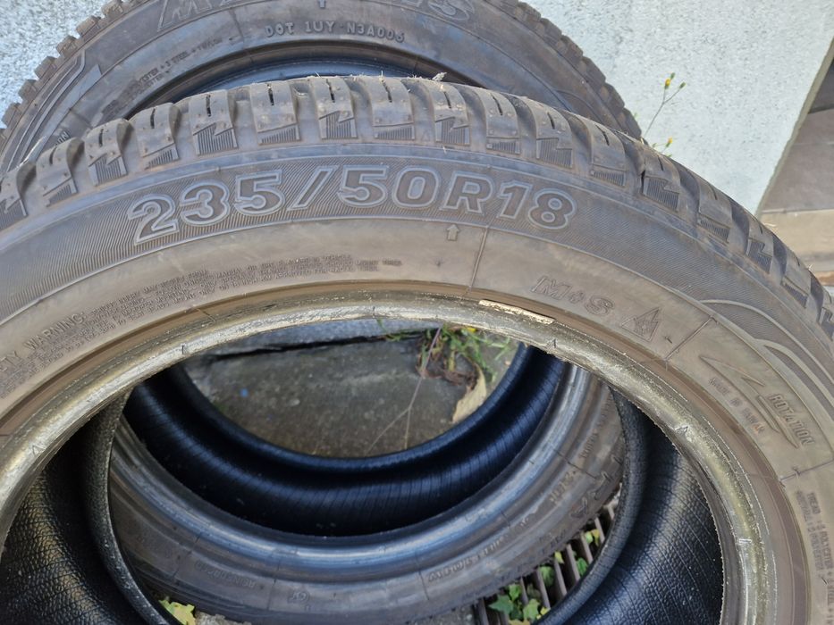 Opony wielosezon 235/50R18 7,5mm 22r. 2szt