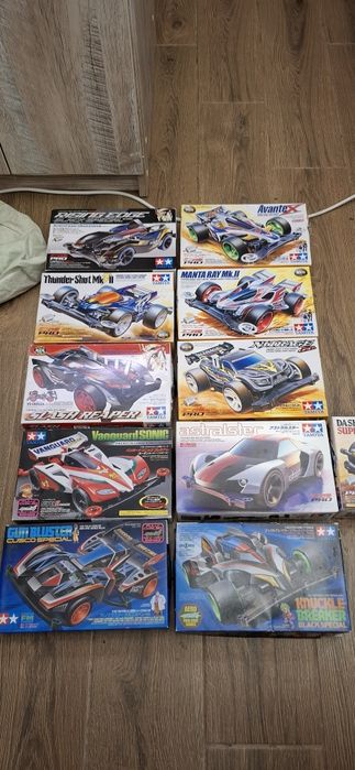 Продам tamiya mini 4wd машинки трек