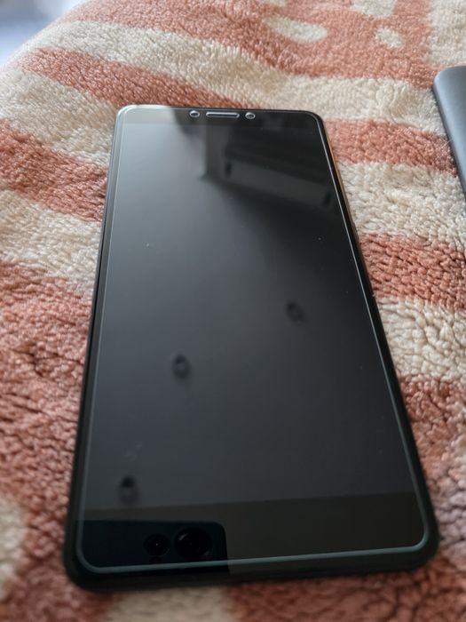 Mi max 2 4/64 в доброму стані