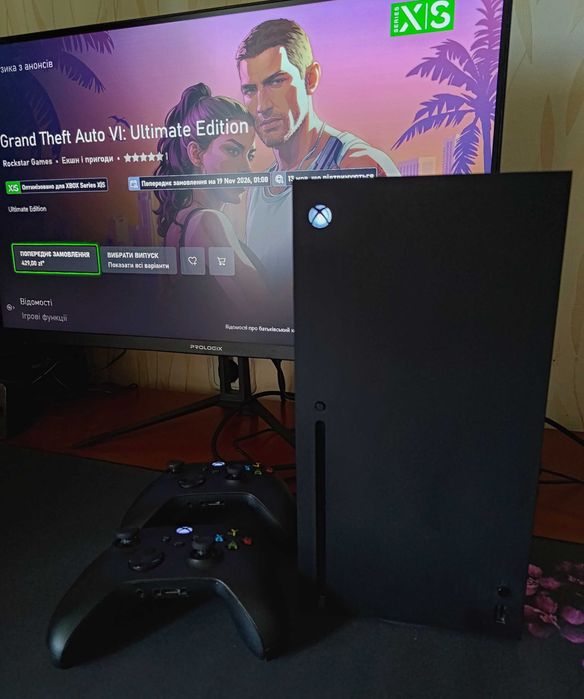 XBOX Series X 1тб + два геймпади