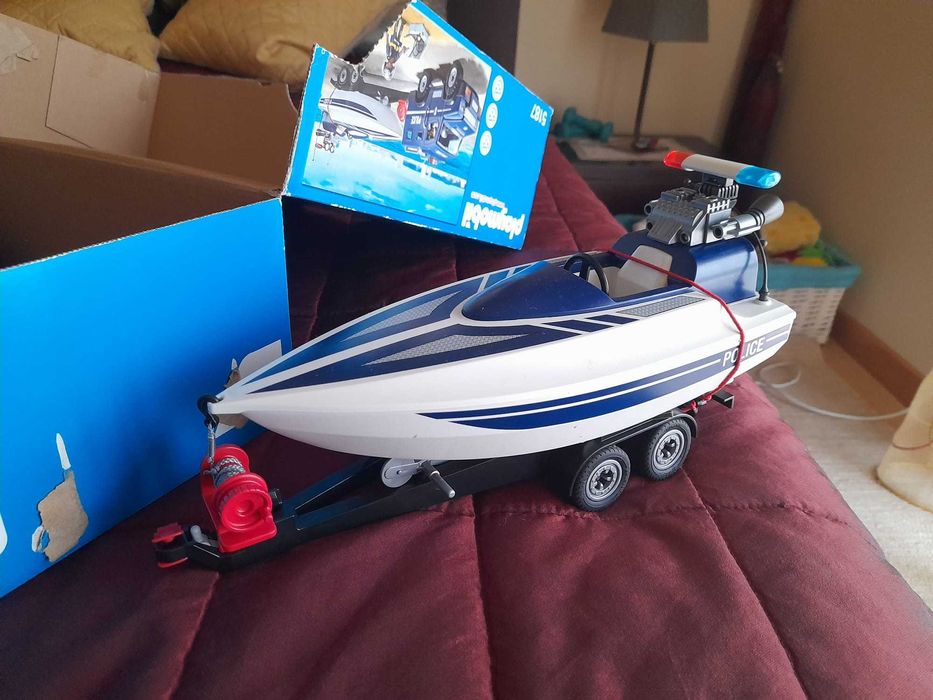 barco  e jipe playmobile