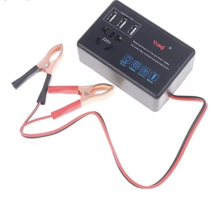 Багатофункціональний автомобільний інвертор напруги12В 24 /220В