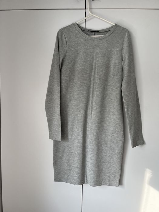 Szara długa sukienka