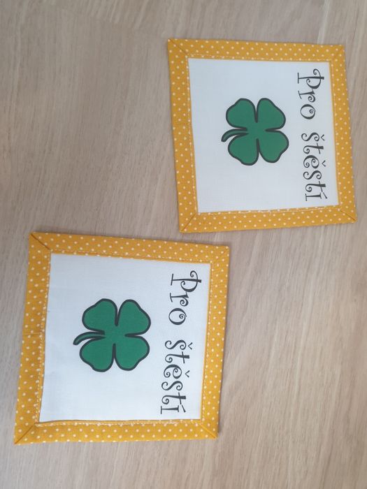 Sprzedam zestaw 2 nowych podkładek pod kubki itp.