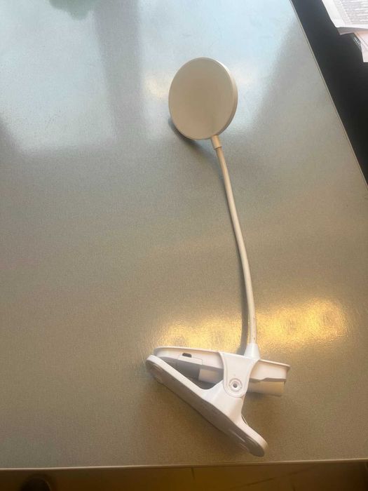 светильник настільний світлодіодний (дуже яркий)