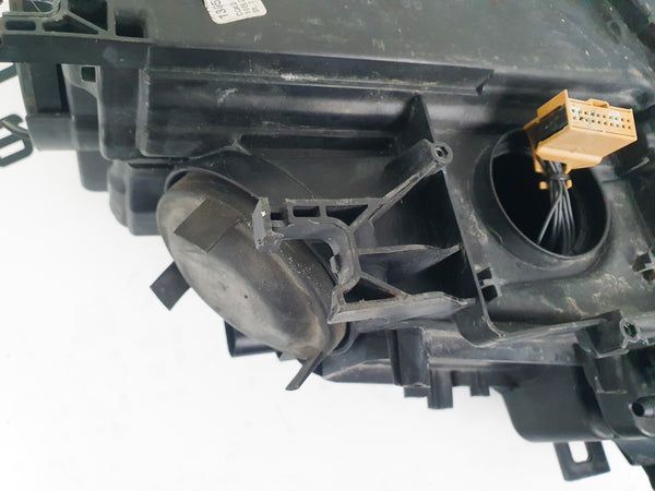 Farol Dianteiro Direito Audi A4 B8