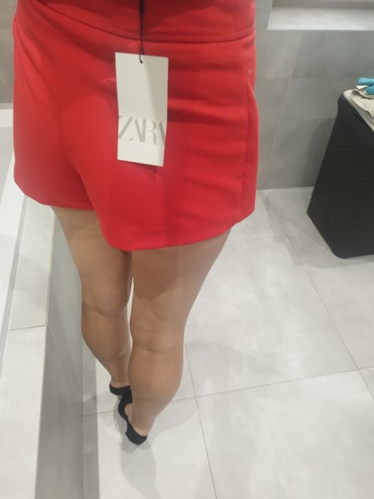 Spódnicospodenki Zara 34 XS czerwone spodenki