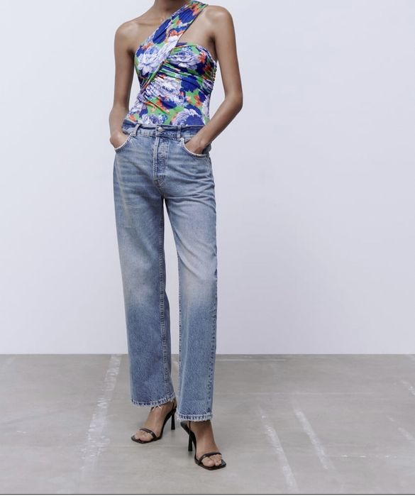 Vendo body Zara novo