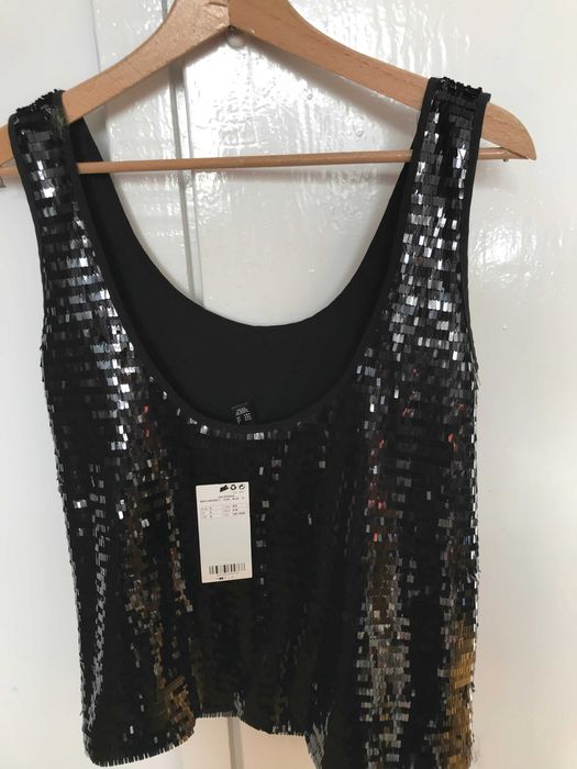 Czarny komplet z jetów na wieczorowe wyjście