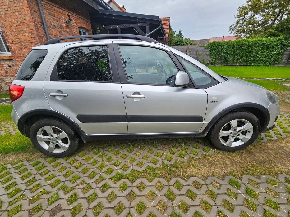 Suzuki SX4 Pierwszy właściciel, pierwsza rejestracja styczeń 2014