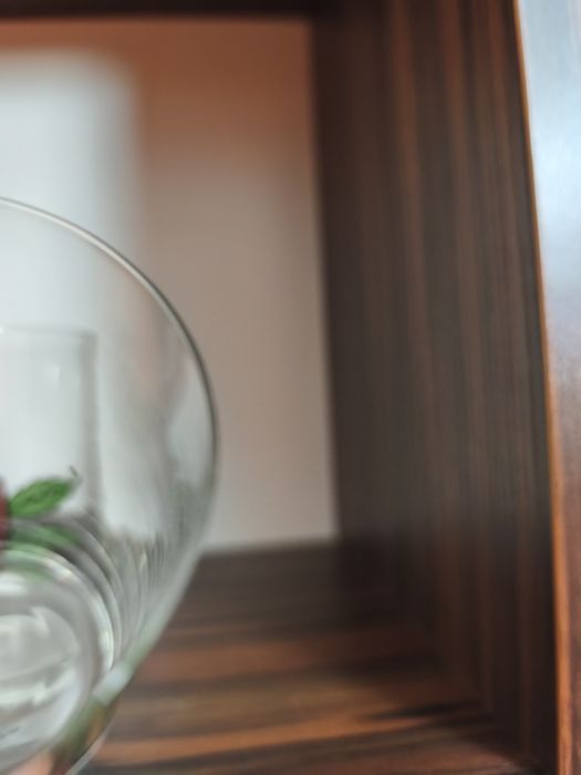 Szklanka z różą kieliszek do likieru wisienka PRL