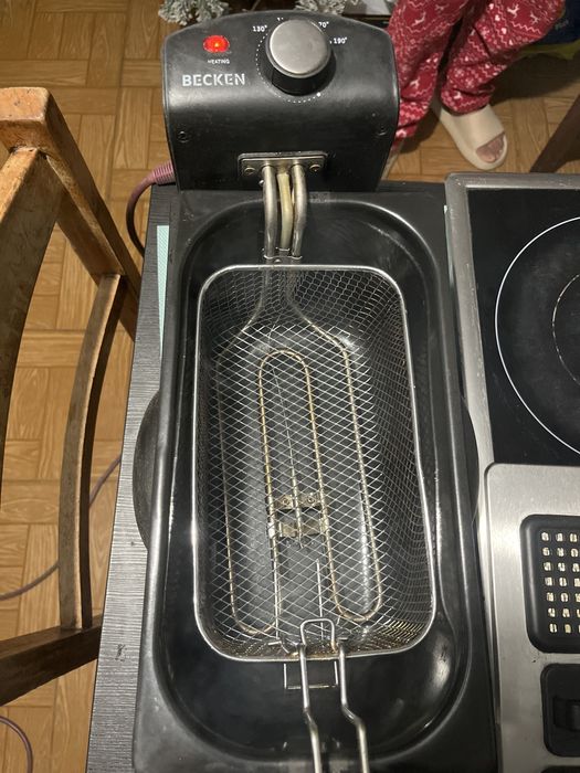 Placa de inducao 4 lugares e frintadeira eletrica beckem todos em bom