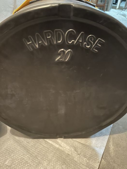 2 Hardcases para bombo 20” e tom 12”