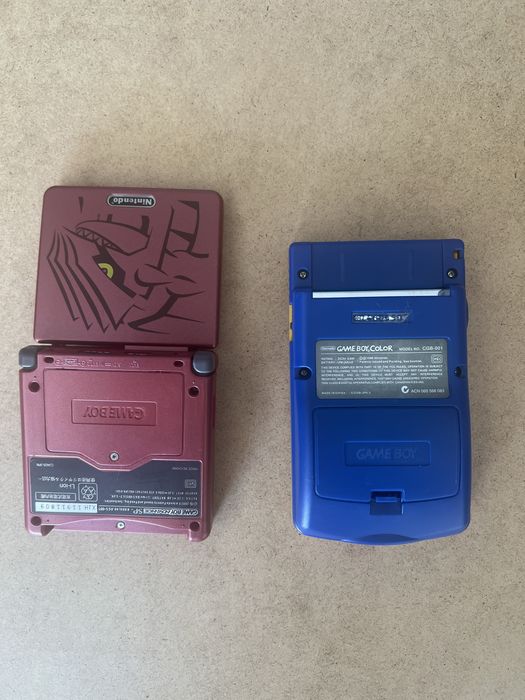 Gameboy Advance SP - versão Pokemon (Reshell)