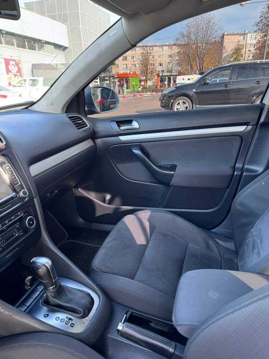 Volkswagen Golf 2011