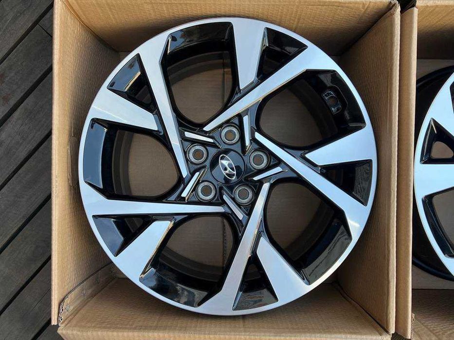 Oryginał felgi 18cali Hyundai I30 Kona Avante Tuscon Sonata nr8047