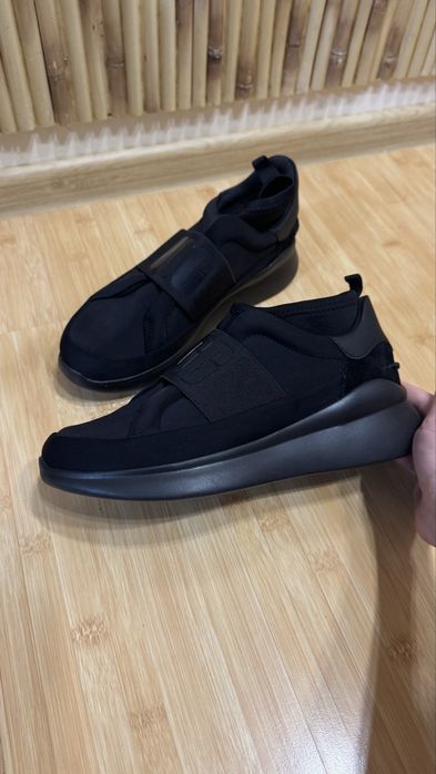 Нові, оригінальні кросівки UGG