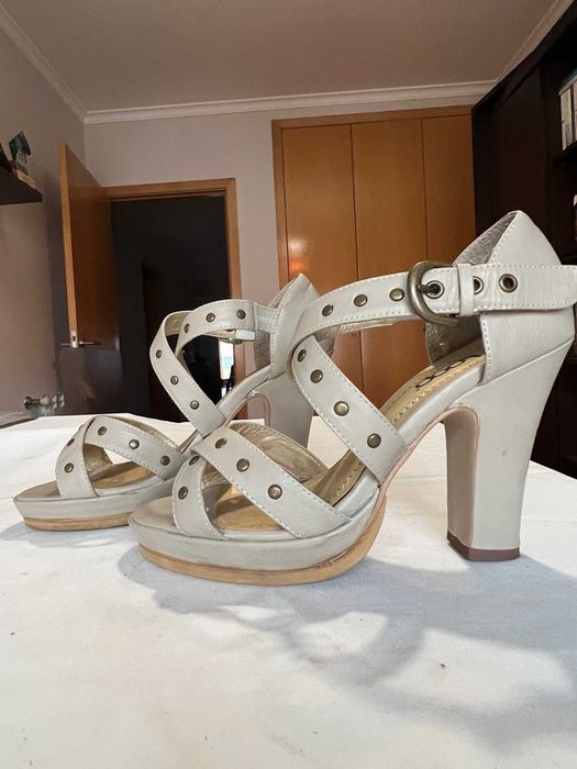 Calçado Senhora - Sandálias e Socas Diversos Modelos tamanho 38