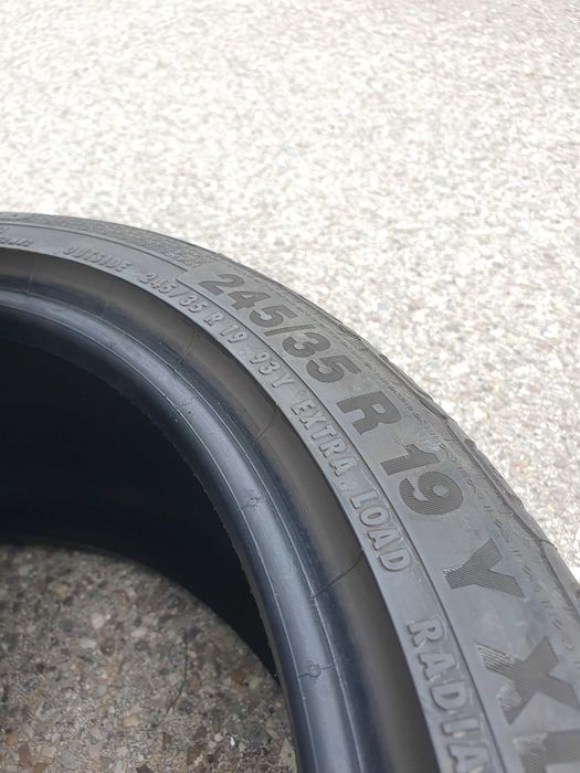 Pneus 245 35 r19