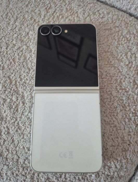 Sprzedam telefon samsung galaxy Z FLIP7 FE