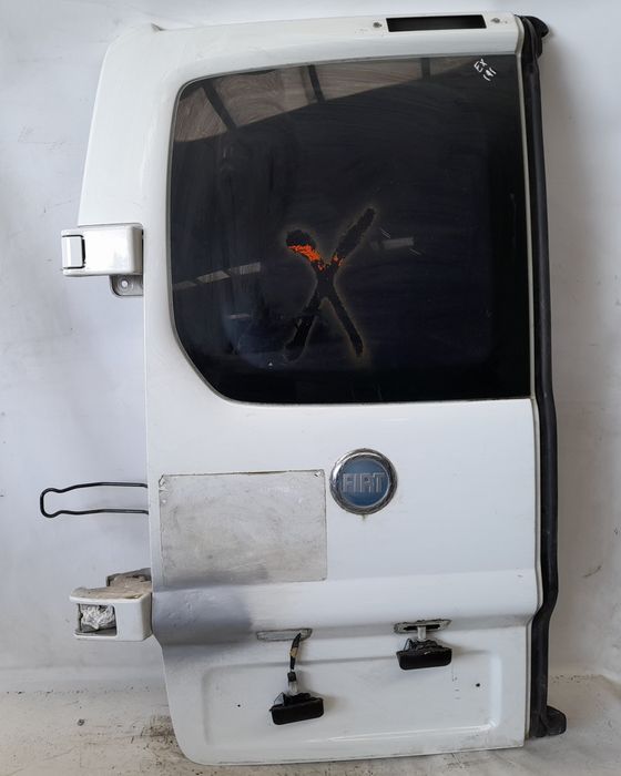 Porta trás esquerda FIAT Scudo Combi (270_, 272_)