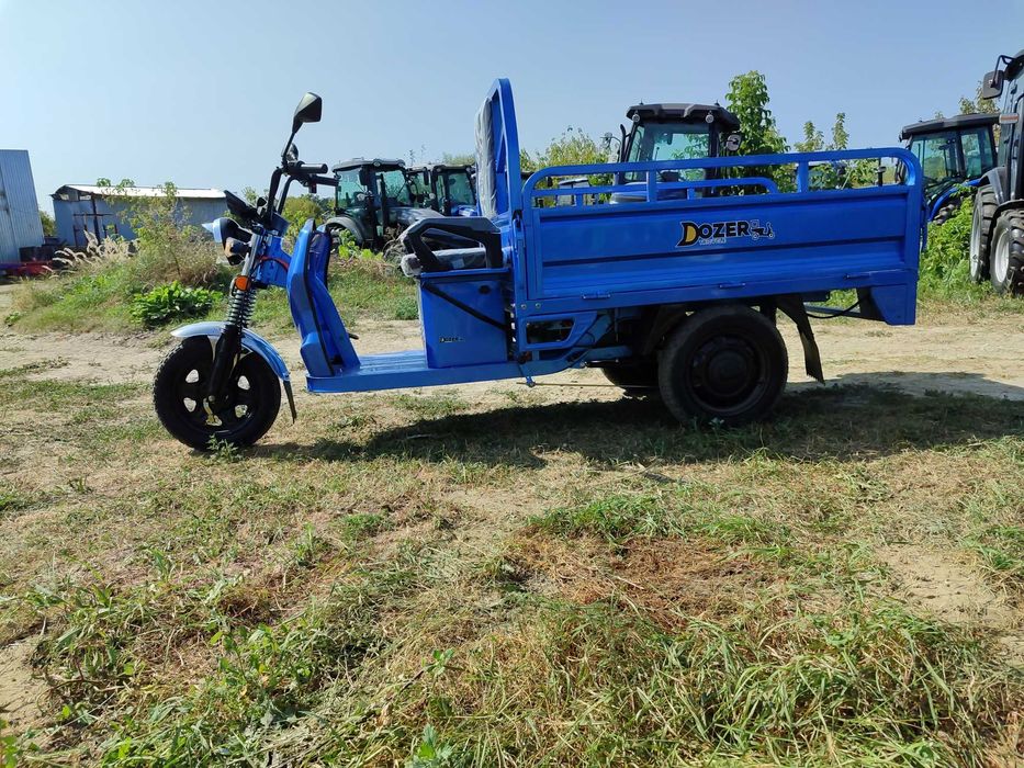 Электро трицикл с доставкой домой Дозер 1200 ватт мощности запас 60км