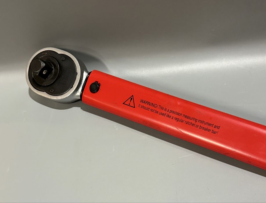 Klucz dynamometryczny 3/4" 140-980 Nm TENGTOOLS Sprawny Polecam