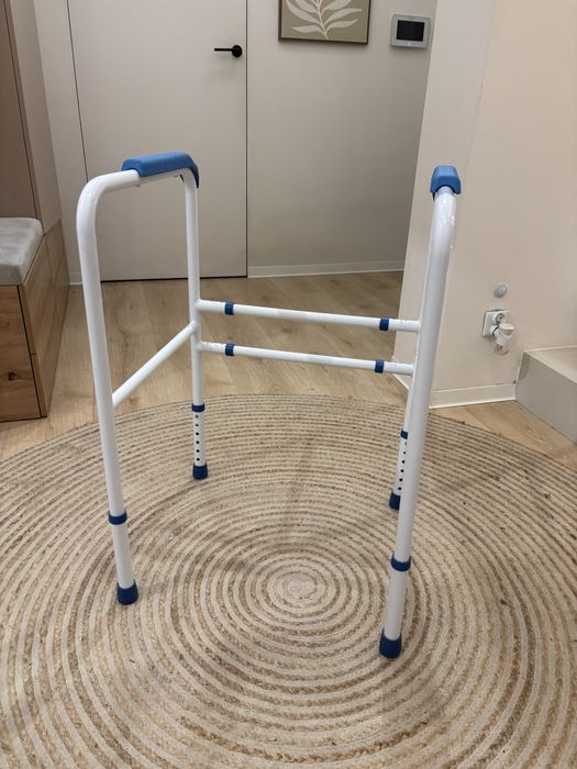 Balkonik, wspornik do toalety