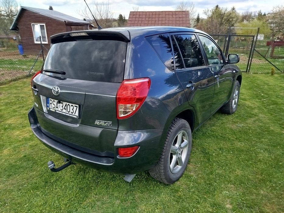 TOYOTA RAV4 4X4 Benzyna