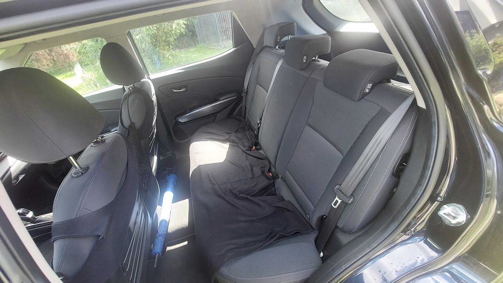 sprzedam samochód KGM/Ssang Yong Tivoli 4X4, Automat, Gaz/ VW Caddy