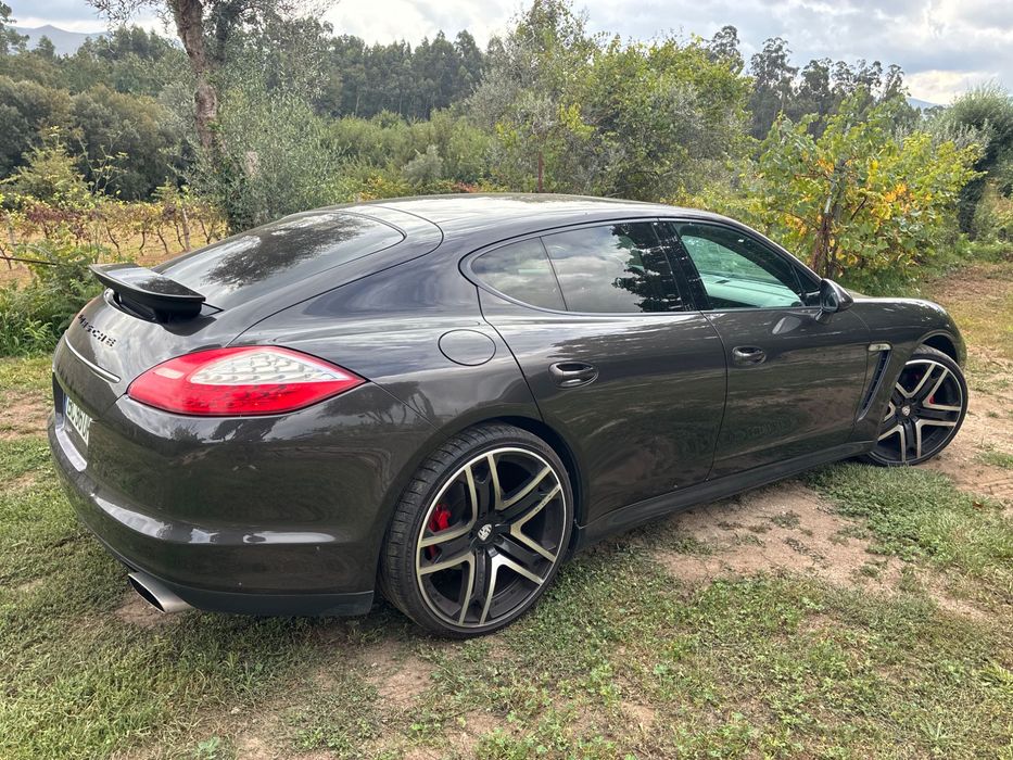 Porsche panamera — photo 2