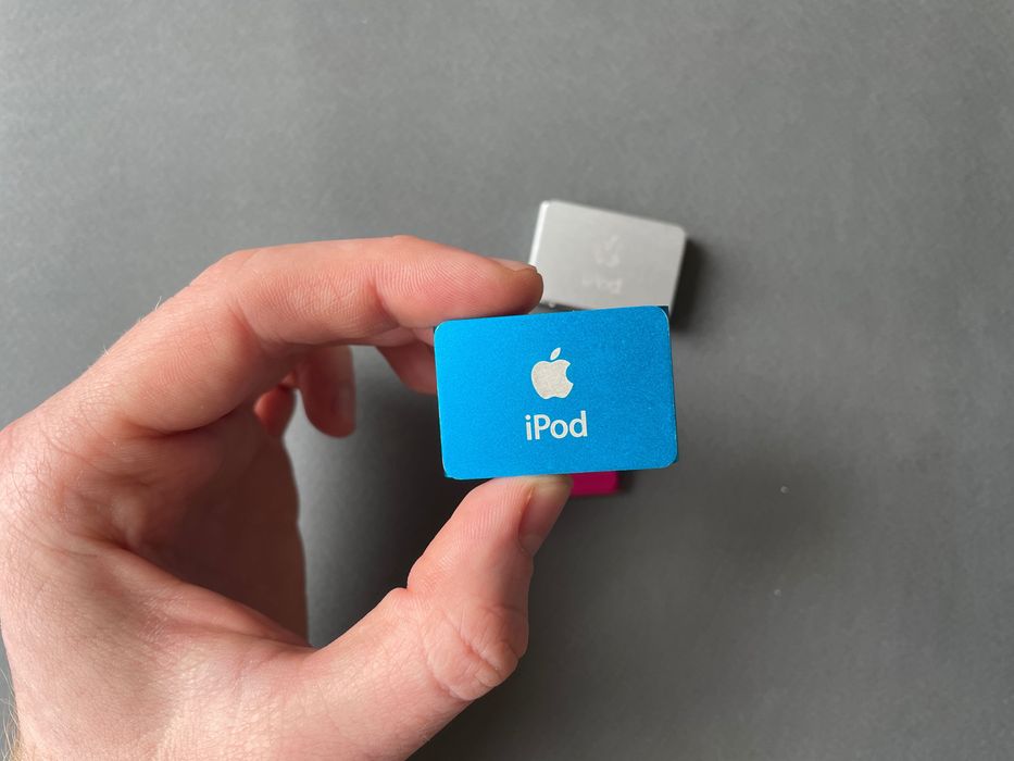 Apple iPod Shuffle 4 і 2 ген. 3шт оригінал Apple робочі