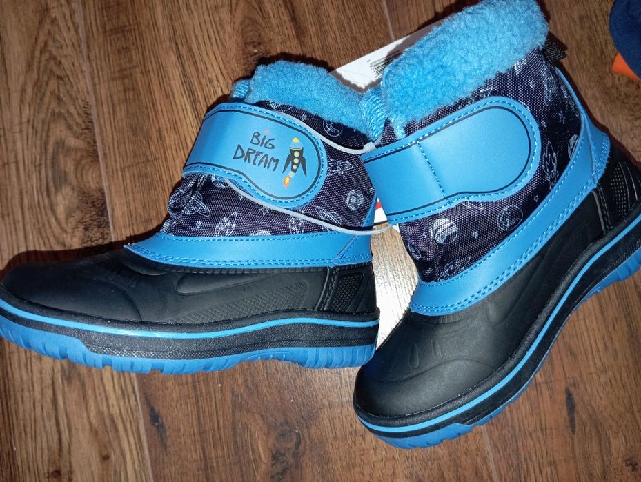 Nowe kozaki śniegowce dla chłopca rozm 26