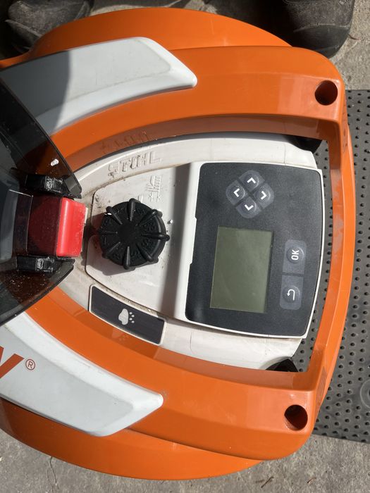 Robot koszący STIHL iMow 422 jak nowy