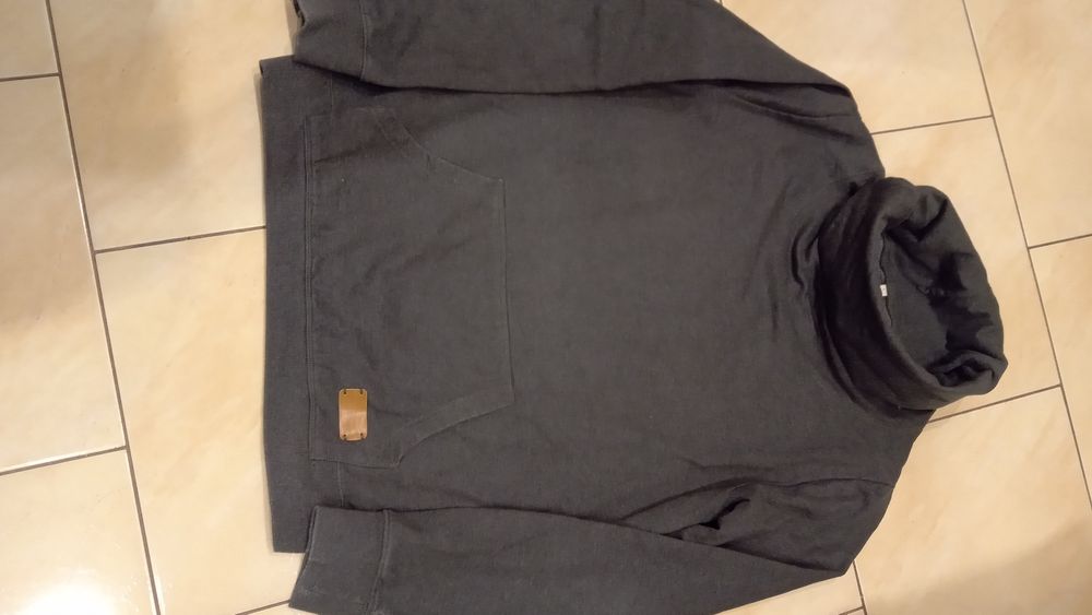 Bluzy Męskie r.(L) Firmowe w bdb stanie.40zł każdy.