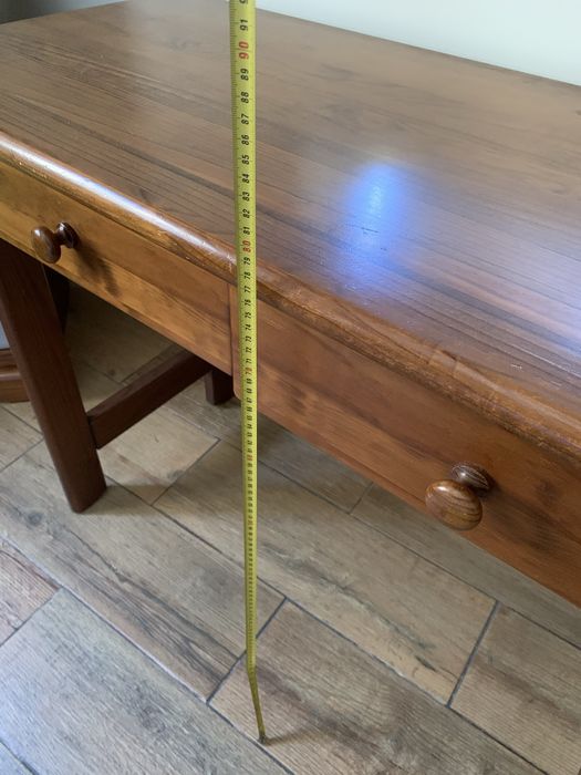 Secretaria com gavetas