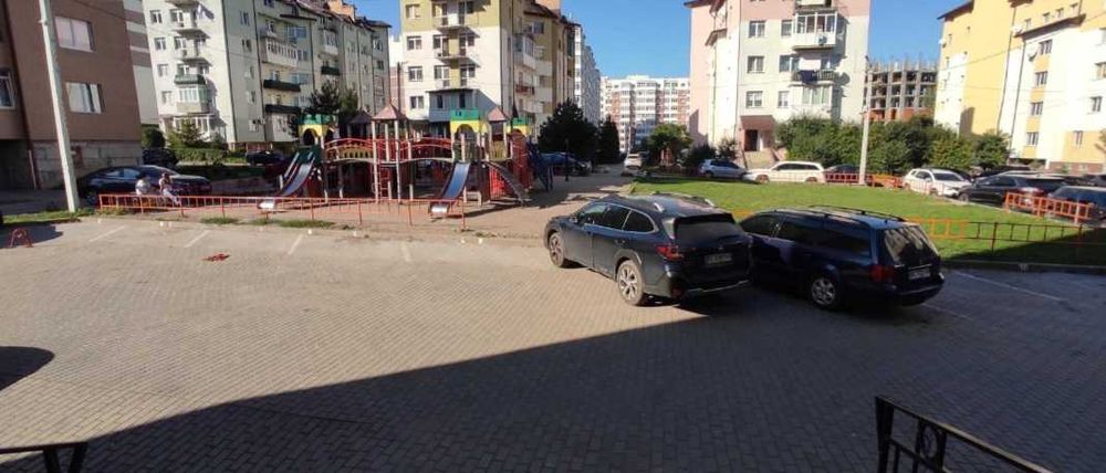 Продаж 3 кім. квартири м. Винники