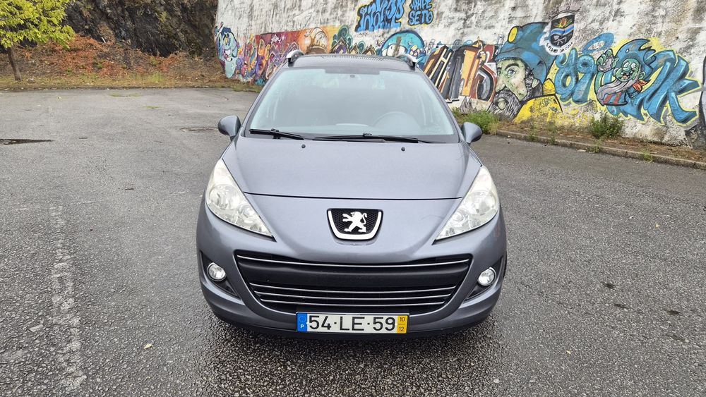 Peugeot 207 SW 1.6 HDI Sporting Tecto Panorâmico