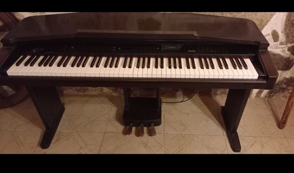 Yamaha clavinova CVP 87A