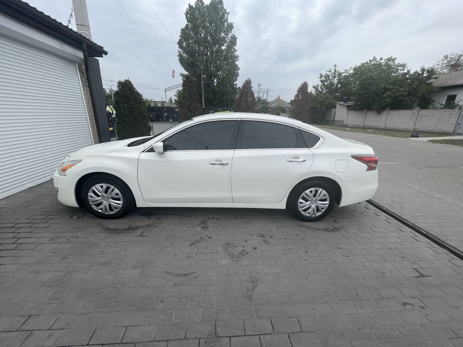 Продам Nissan altima