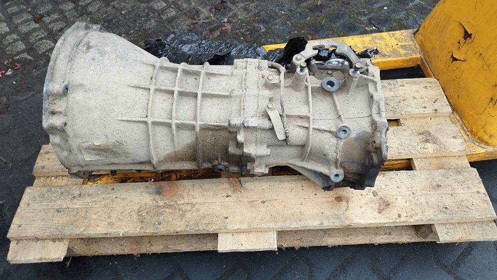 Skrzynia biegów Patrol Y60 2.8  96 R