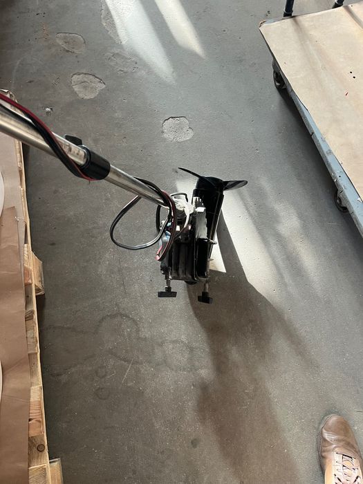 Silnik elektryczny do łodzi