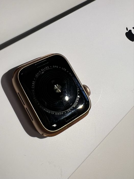 Apple watch SE 32 gb gold 40 mm GPS+cellular