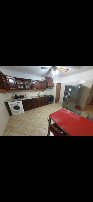 QUARTO COM VARANDA junto ao comboio