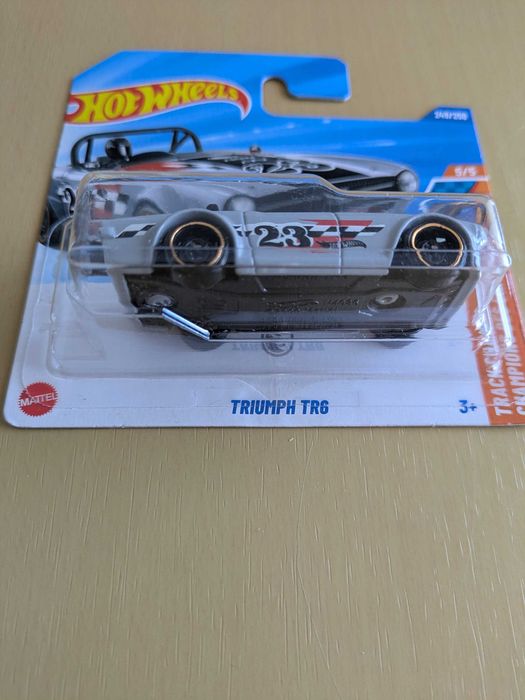 Hot Wheels Triumph TR6 TH – Treasure Hunt