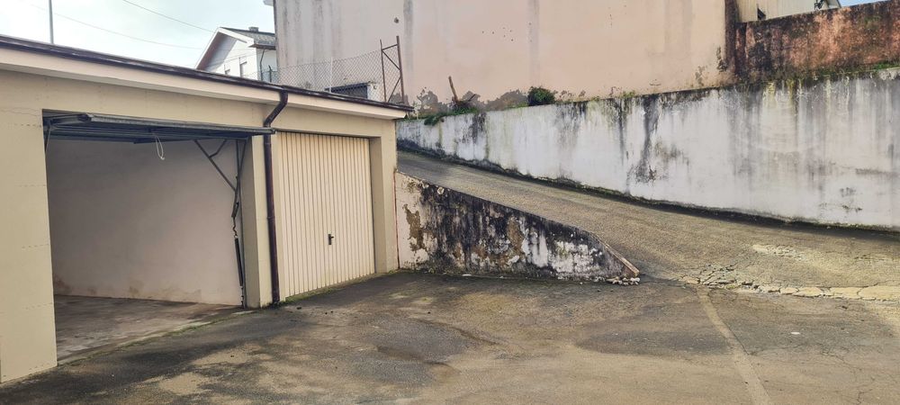 Garagem box fechada em Ermesinde