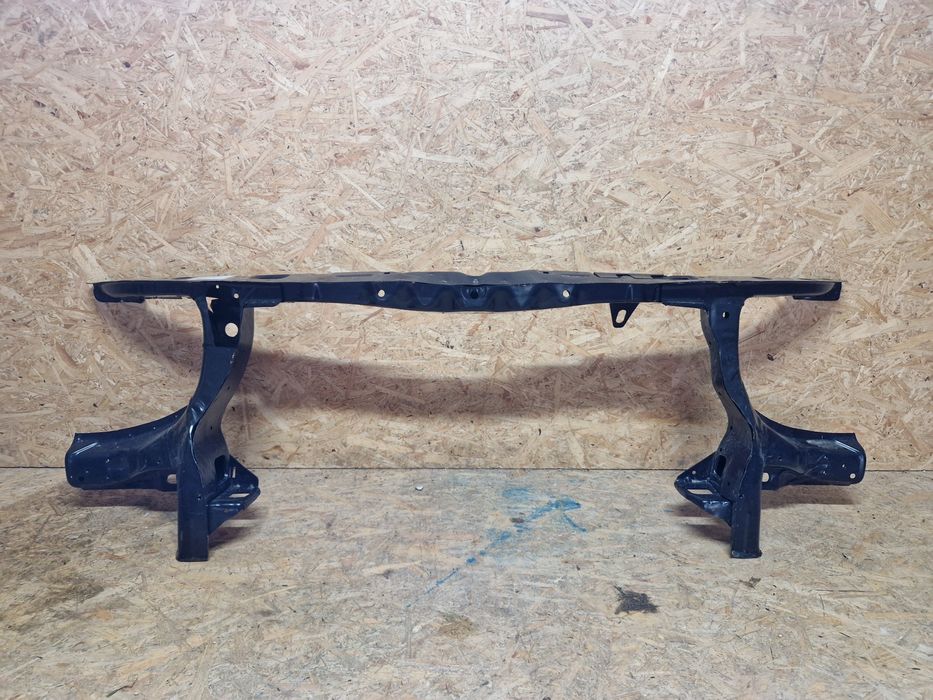 Pas przedni vw transporter T5 Multivan