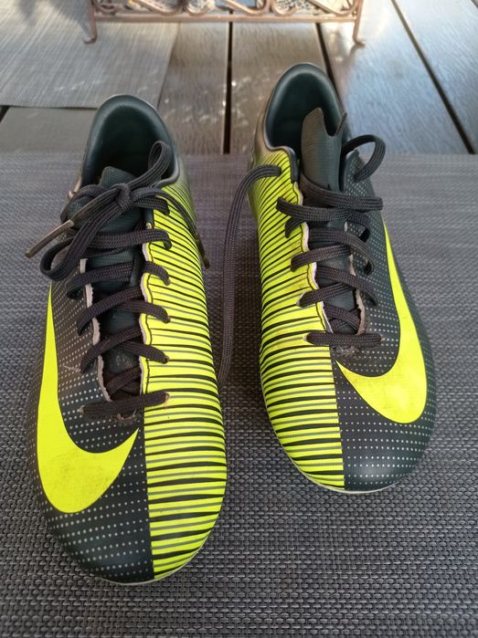 Nike фірмові бутци